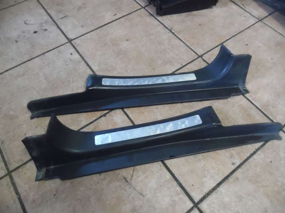 Mercedes-Benz C-Klasse W203 Einstiegsleiste Hinten A2036800935 A2036801035