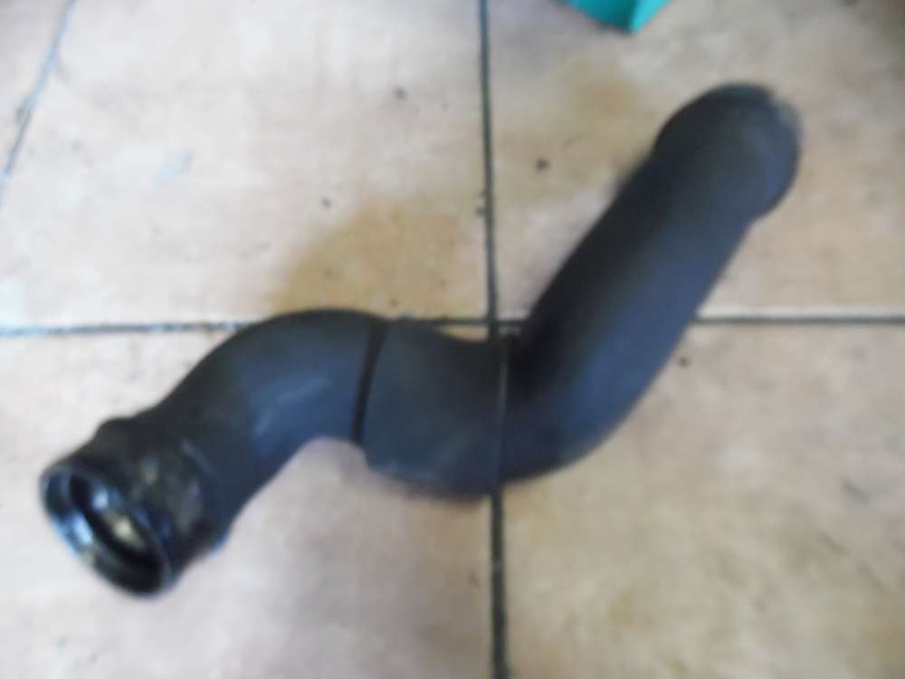 Mercedes-Benz C-Klasse W203 220CDi Luftschlauch Ladeluft 