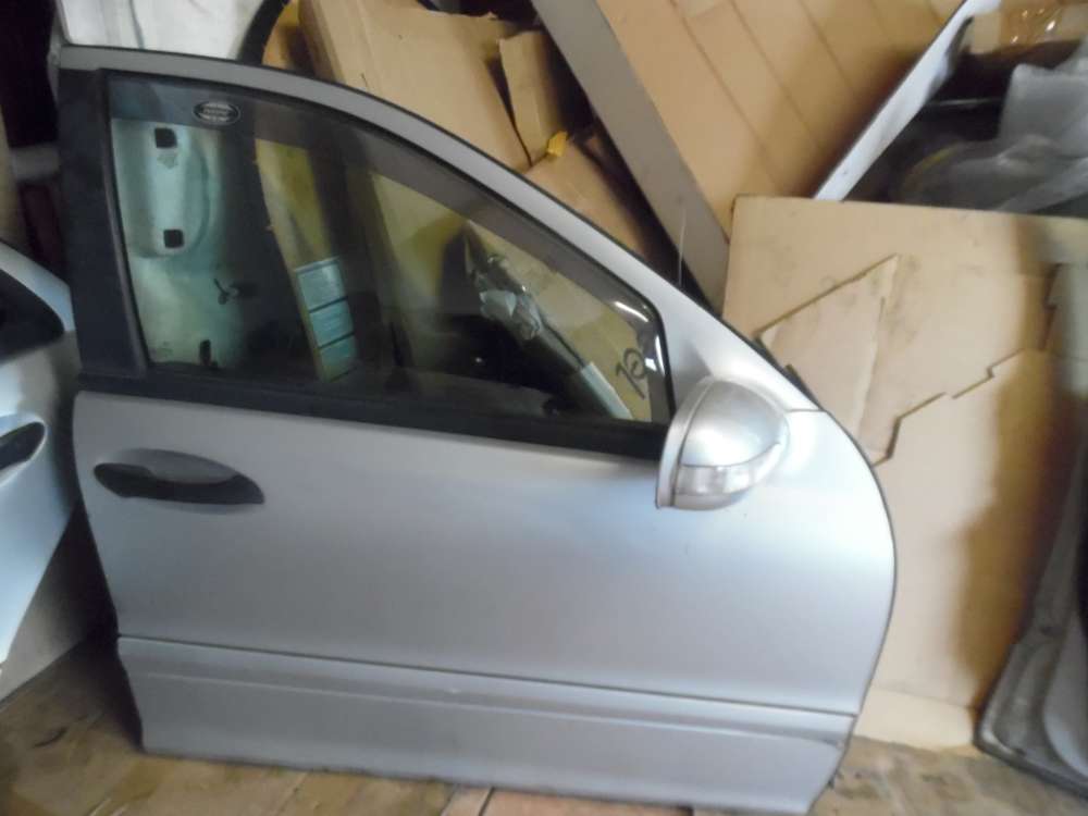 Mercedes-Benz C-Klasse W203 Tr Vorne Rechts Silber