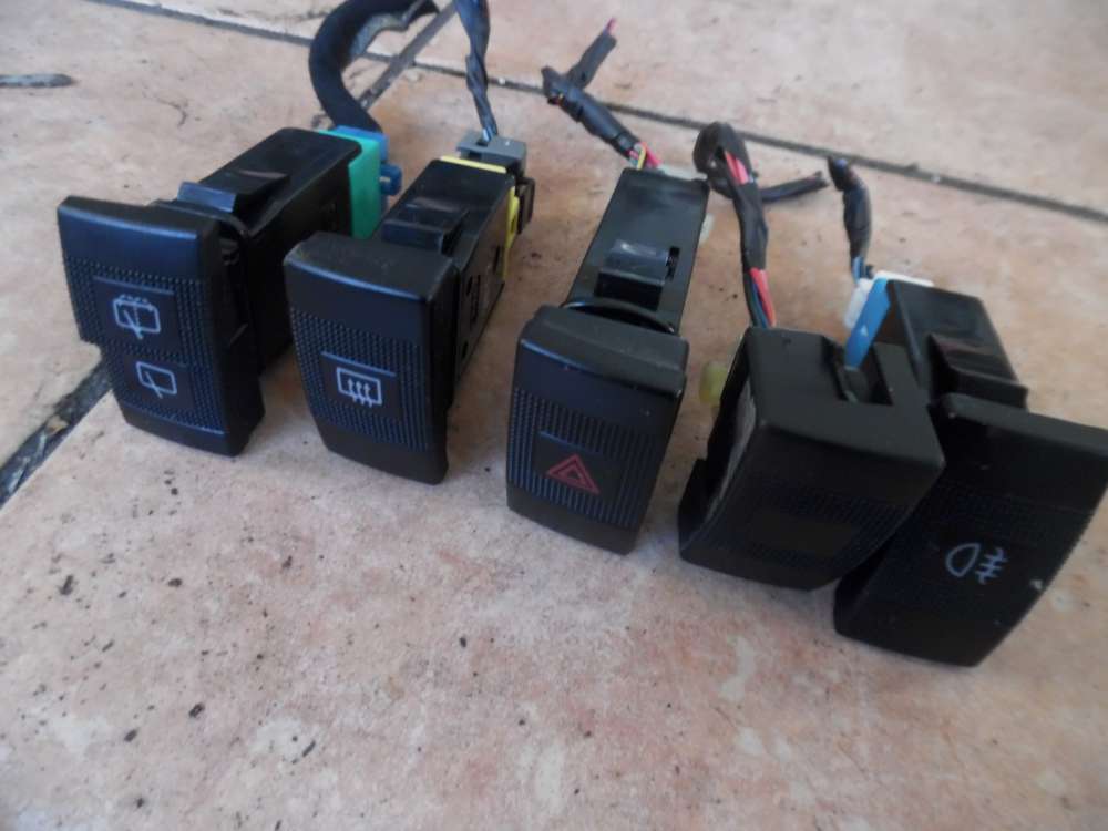 Kia Shuma II Schalterleiste Warnblinklichtschalter