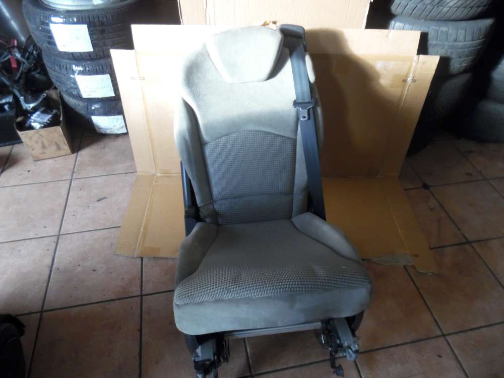Peugeot 807 Sitz Hinten mitte Stoff grau