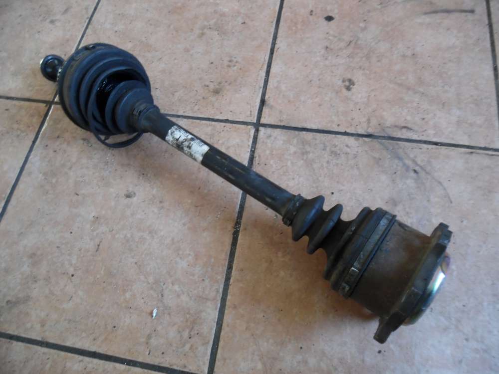 VW Passat 3B Antriebswelle Vorne Rechts 3B0407272
