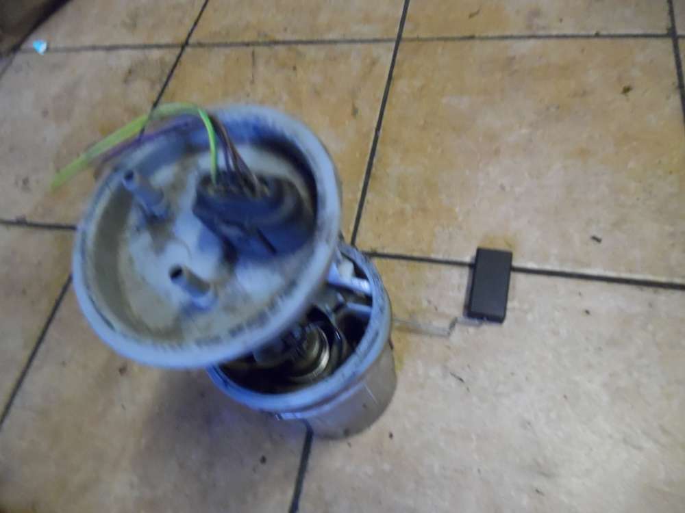 VW Passat 3B 1.9 TDI Kraftstoffpumpe 3B0919050B