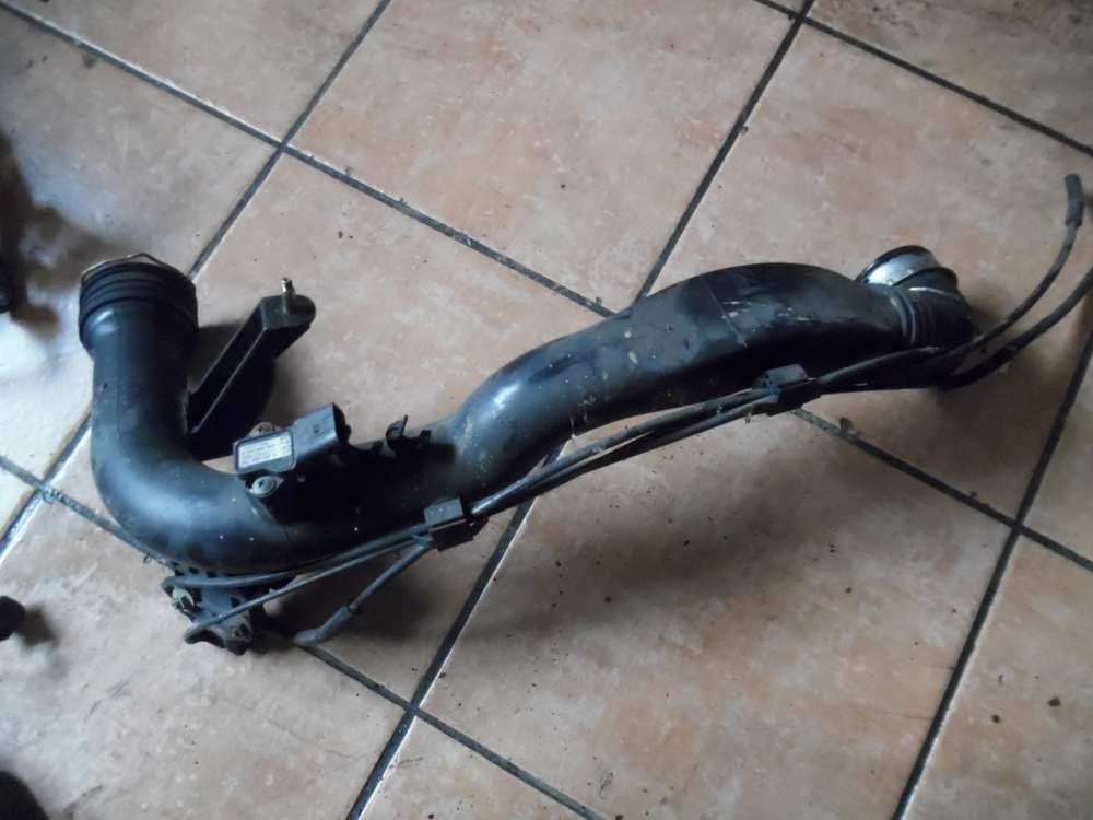 VW Passat 3B 1.9TDI Druckschlauch Turbolader 8E0145762