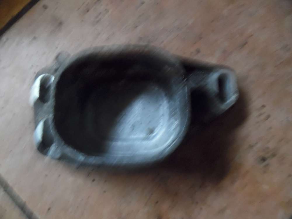 VW Passat 3B 1.9TDI Motorhalter 8D0199335