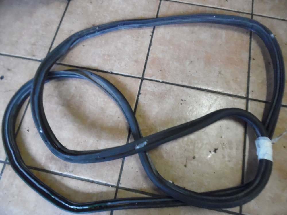 VW Passat 3B Heckklappendichtung Dichtung 