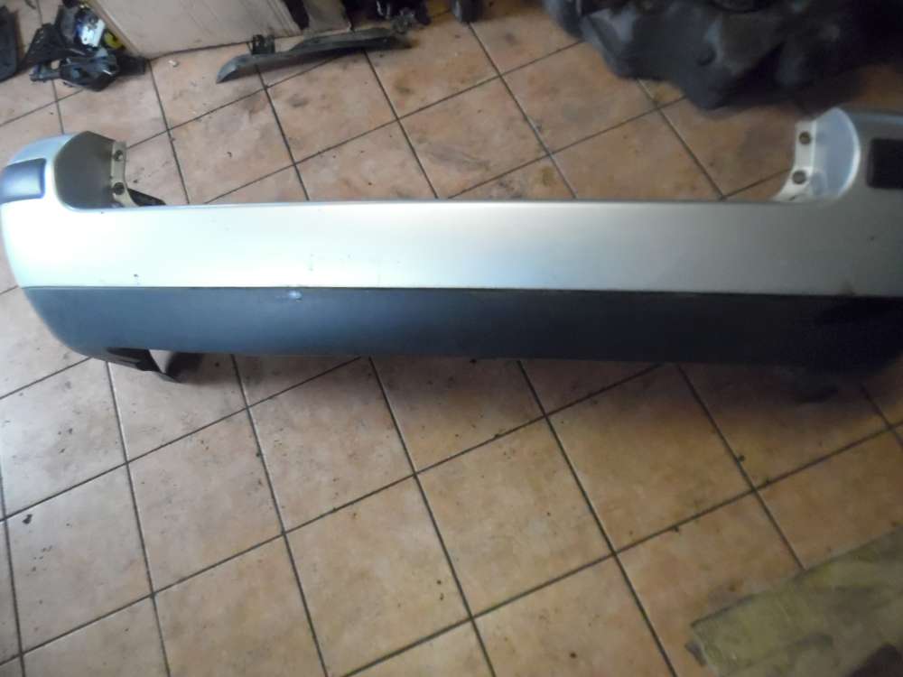 VW Passat 3B Sto�stange Hinten Silber : LA7W