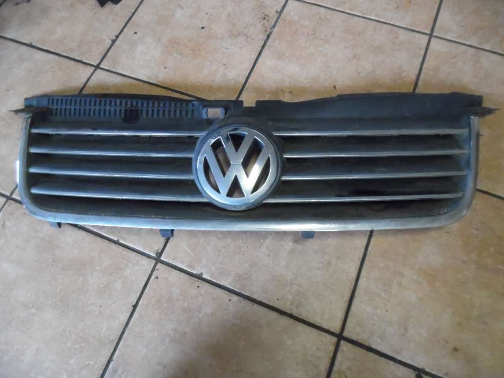 VW Passat 3B K�hlergrill Frontgrill 3B0853651