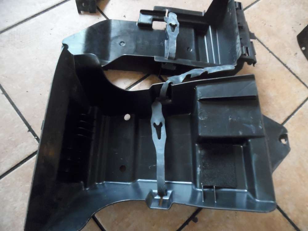 VW Passat 3B Seitenhalter Seitenhalterung 3B9867705 3B9867706