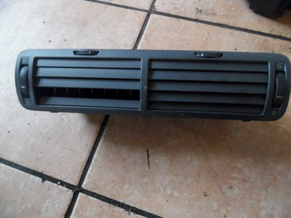 VW Passat 3B Luftdse Lftungsdse Mitte 3B0819728