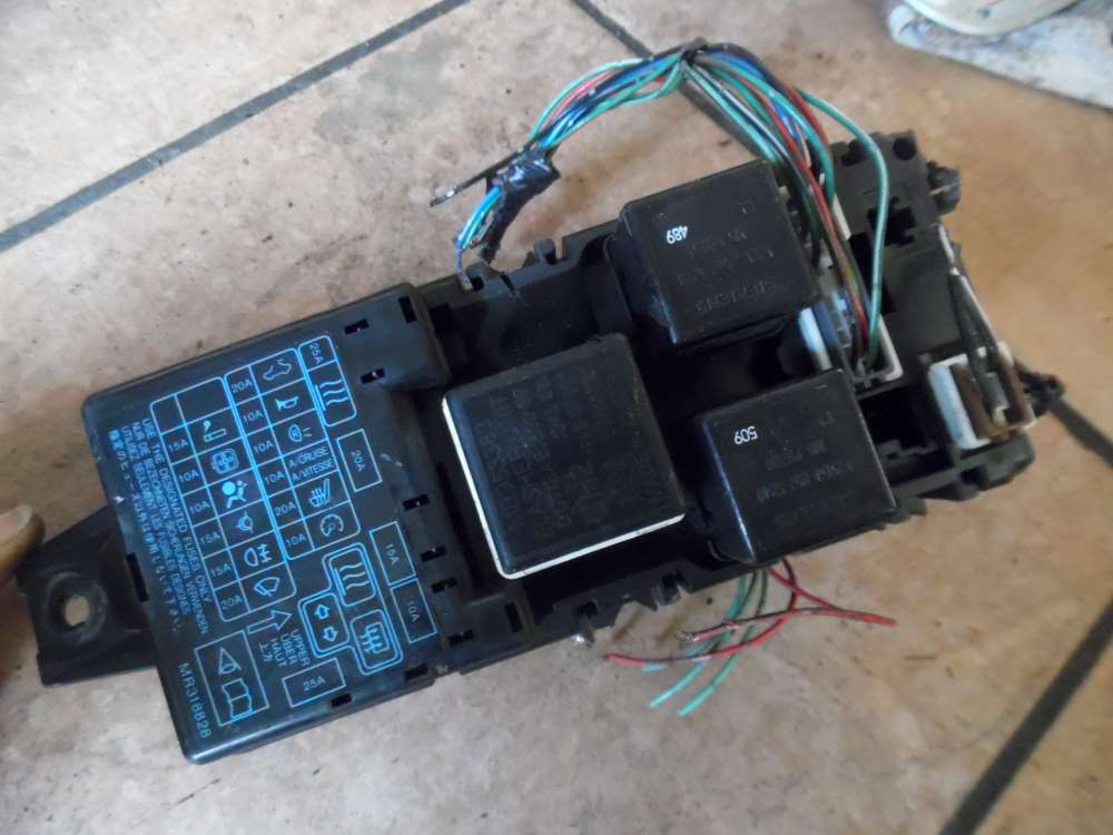 Mitsubishi Carisma Sicherungskasten Relais