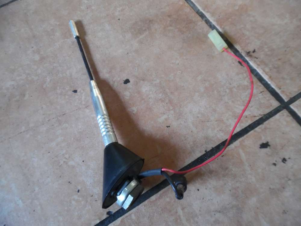 Mitsubishi Carisma Antennenfuss Dachantenne MR910904