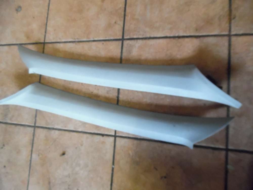 Mitsubishi Carisma A-S�ule Abdeckung MB947013 MB947014