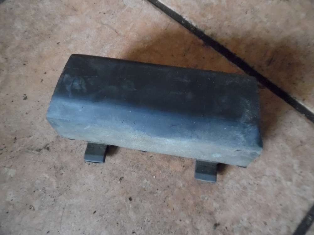 Mitsubishi Carisma Halter