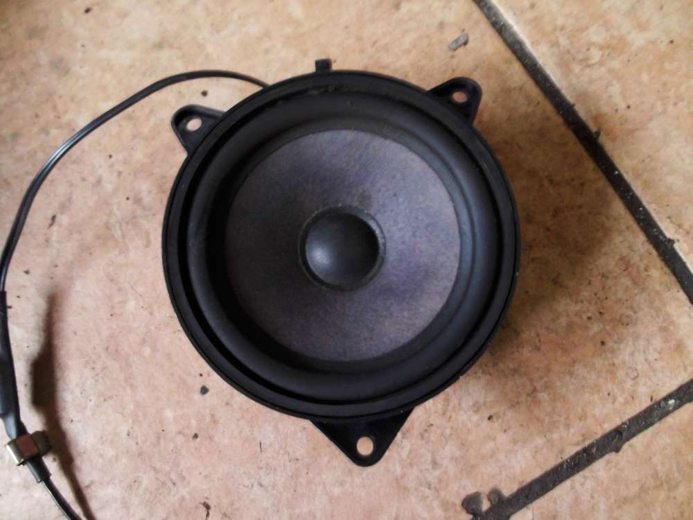 Audi A4 B5 Lautsprecher Vorne Links 8D0035411 