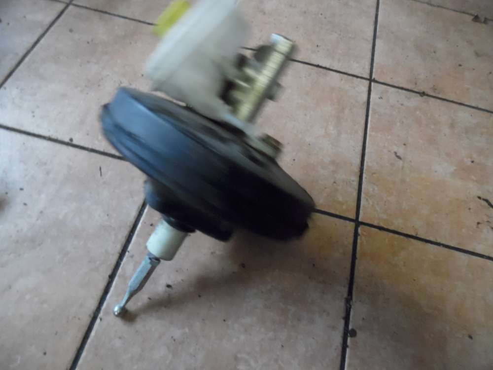 Audi A4 B5 Bremskraftverst�rker Hauptbremszylinder 8D0612105