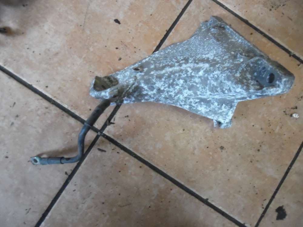 Audi A4 B5 Motorhalter Motorst�tze Rechts 8D0199308