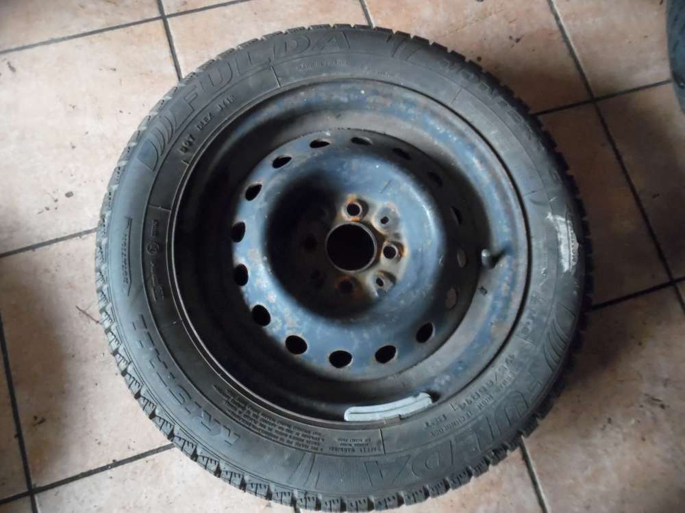 1x Stahlfelge mit Winterreifen 175/65R 14 82T 4-Loch 7mm