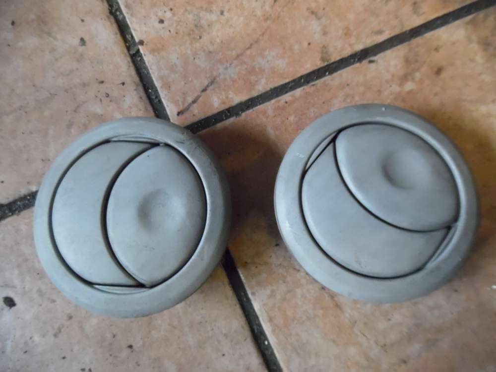 Renault Espace IV L�ftungsgitter im Dach 215115 