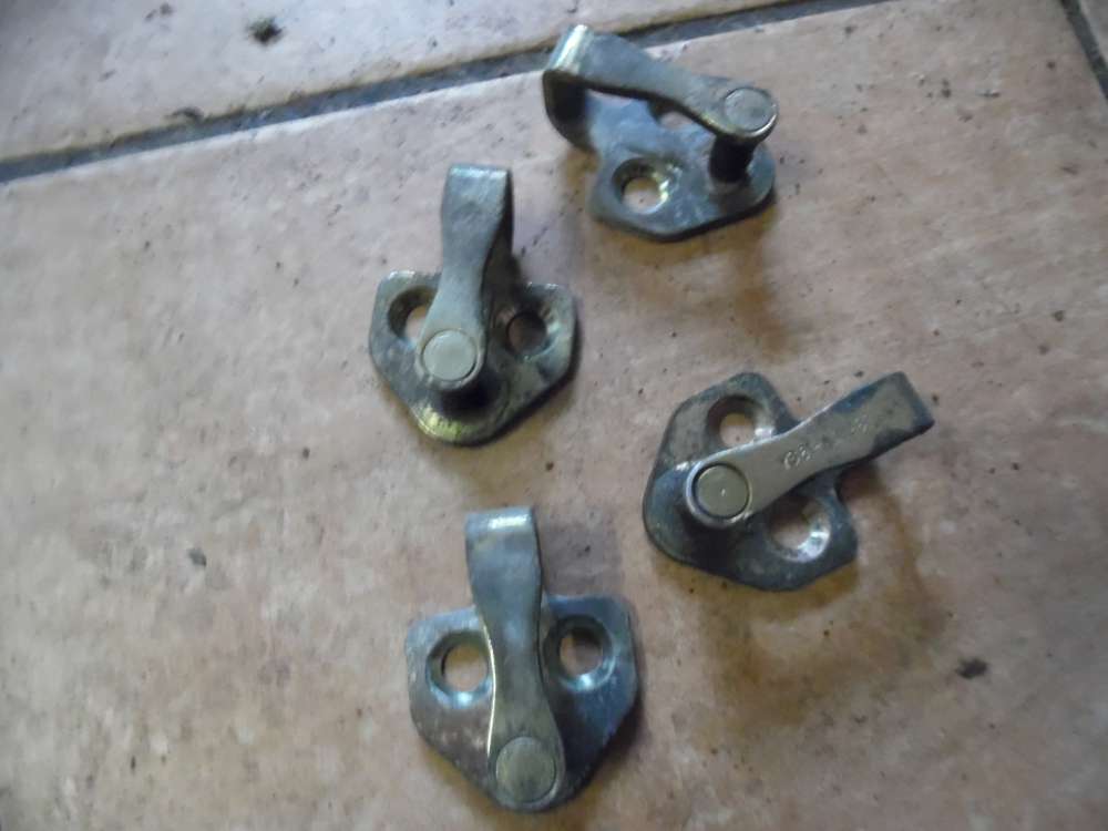 Ford Fiesta IV T�rfanghaken Schlie�keil 