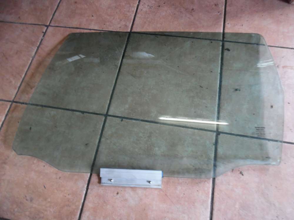 Volvo V70 II Kombi T�rscheibe Hinten Links 
