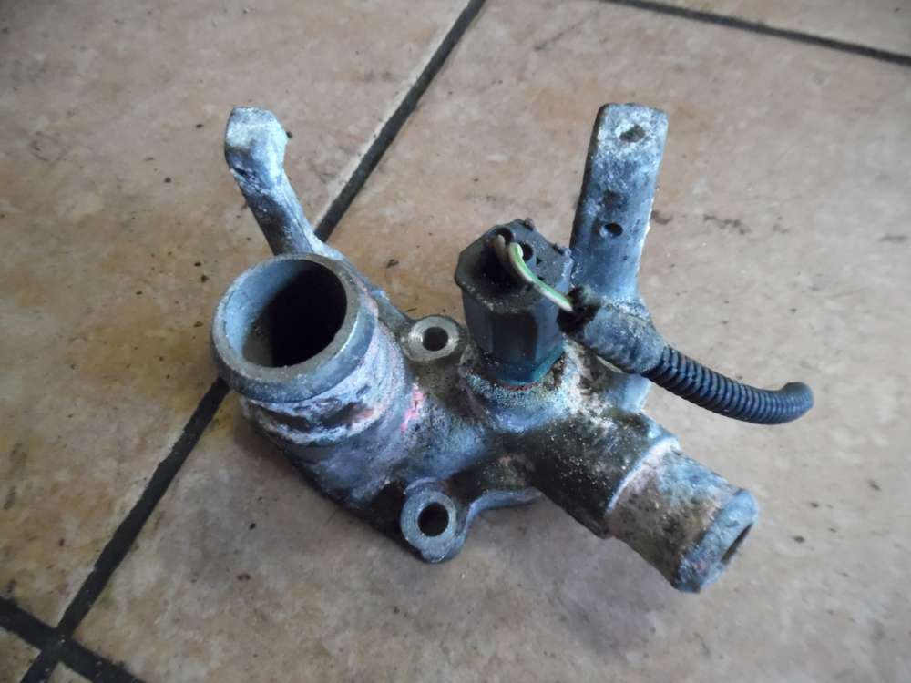 Ford Fiesta IV K�hlmittelflansch Thermostatgeh�use
