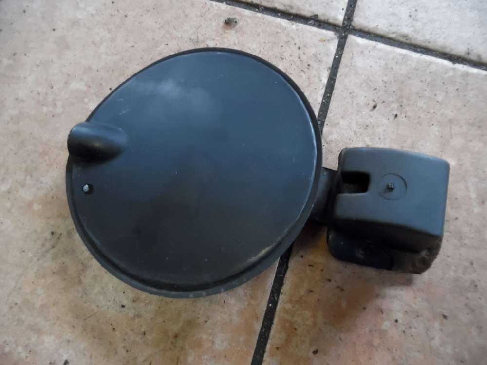 Opel Corsa B Tankdeckel Tankklappe 008062349 
