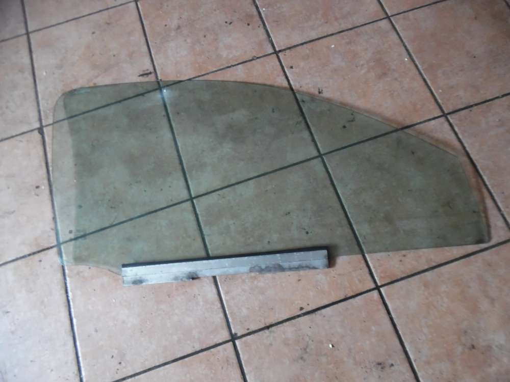 Opel Corsa B 3-T�rer T�rscheibe Scheibe Vorne Rechts 