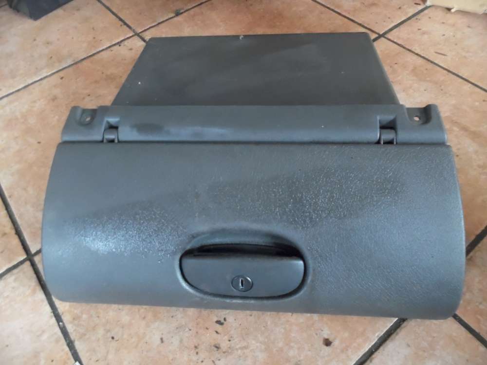 Opel Corsa B Handschuhfach Ablagefach 90481723