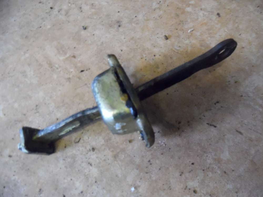 Opel Corsa B 3-T�rer T�rfeststeller T�rfangband Vorne Links 