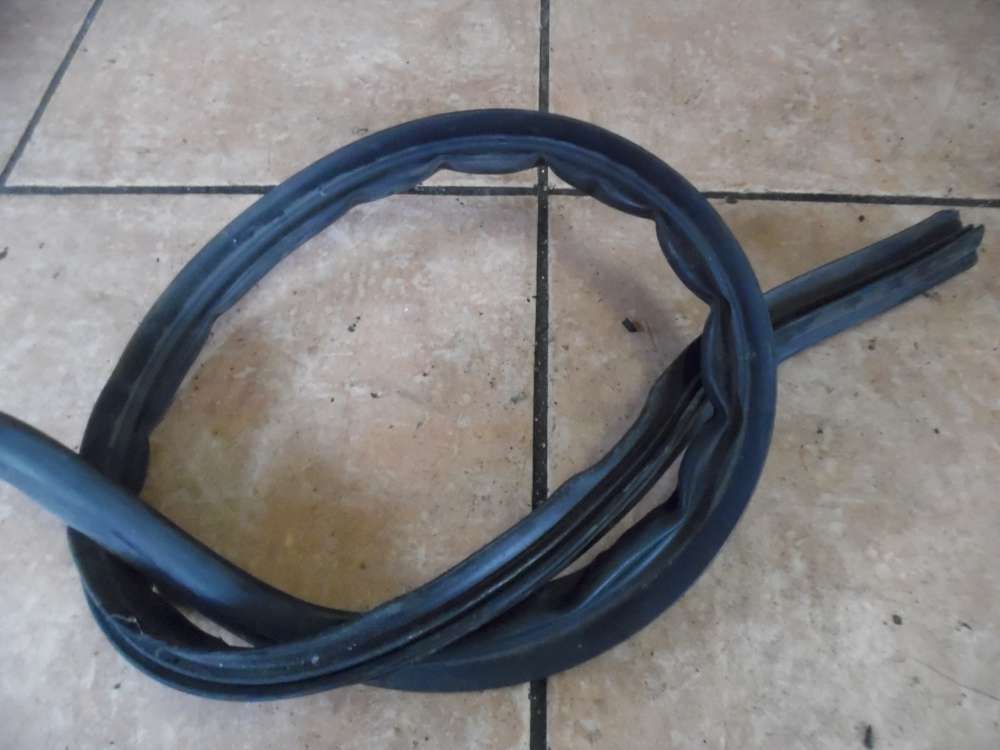 VW Polo 9N Motorhaunedichtung Dichtung