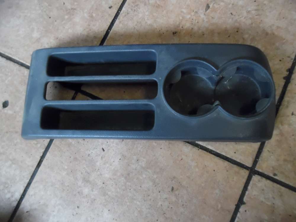 VW Polo 9N Getr�nkehalter Hinten 6Q0863319