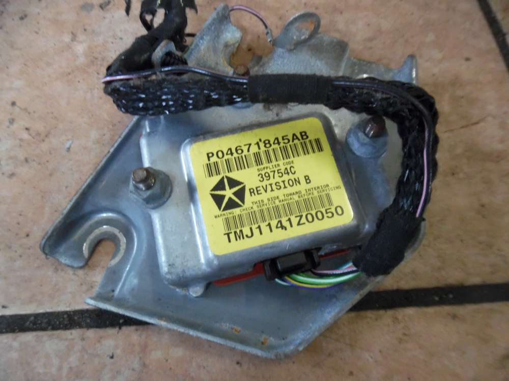 Chrysler PT Cruiser Airbagsensor Crashsensor Links P04671845AB