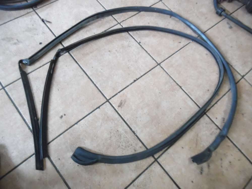 Chrysler PT Cruiser Dichtleiste Dach Dichtung Weatherstrip 4724784 4724785