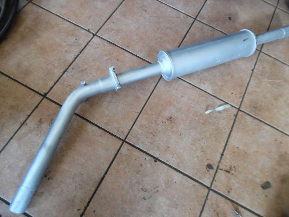 VW Golf III Auspuff mitte