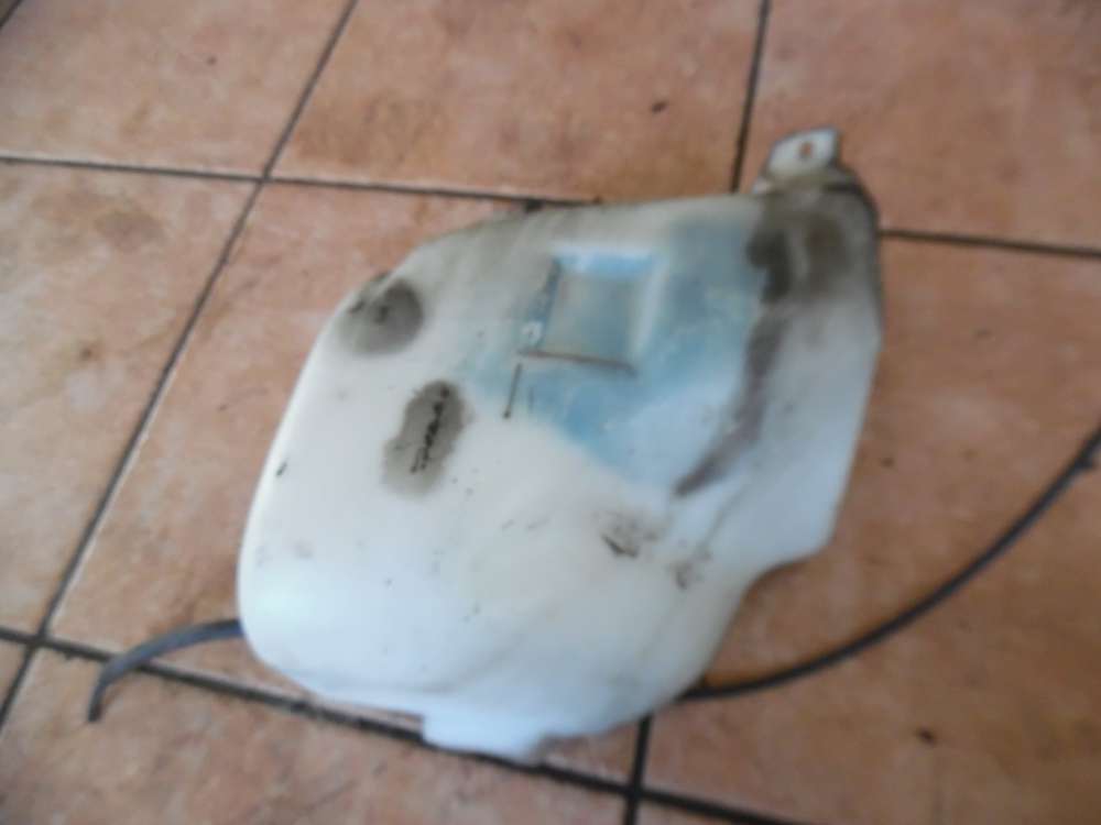 VW Golf III Wischwasserbeh�lter 1H0955453