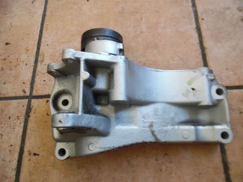 VW Golf III Halterung Lichtmaschinehalter 030145169
