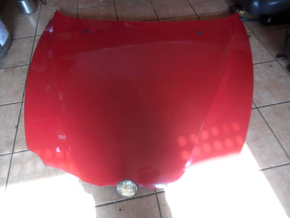 Alfa Romeo 147 3-T�rer Motorhaube Rot