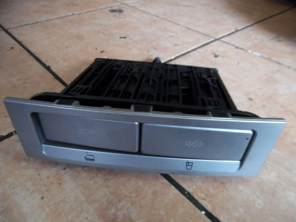 Alfa Romeo 147 Getr�nkehalter Mittelkonsole 7352990590 