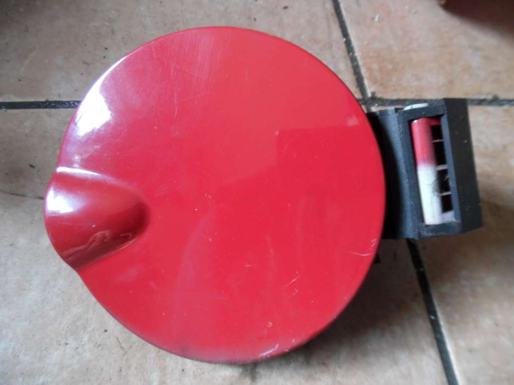Alfa Romeo 147 Tankdeckel Tankklappe Rot