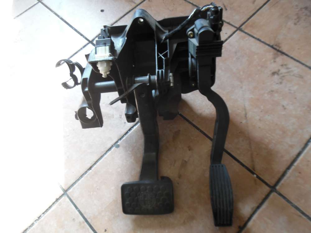 Alfa Romeo 147 Pedalerie Bremspedal Gaspedal 0281002380