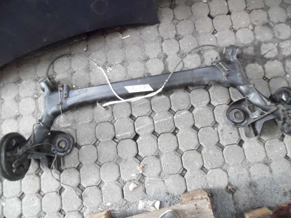 VW Polo 9N 1,2 Hinterachse Achstr�ger 