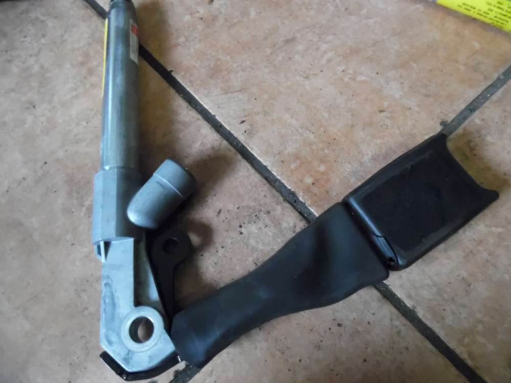 Opel Insignia A Gurtschloss VorneRechts  99613191WDD