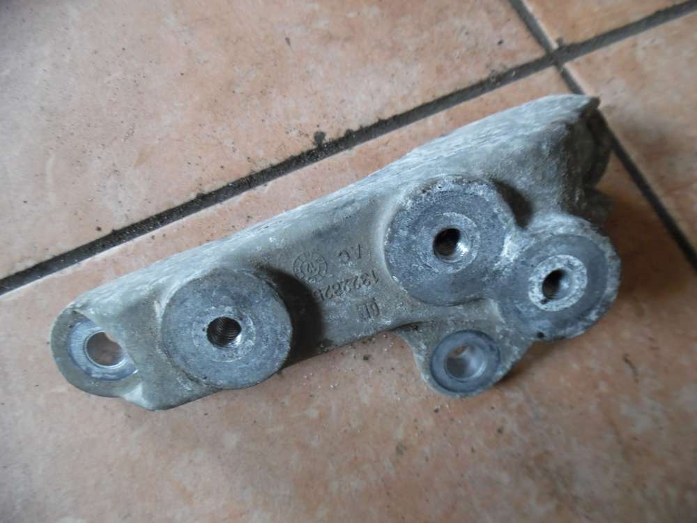 Opel Insignia A 2,0CDTi Halter Getriebehalter Links 13228255