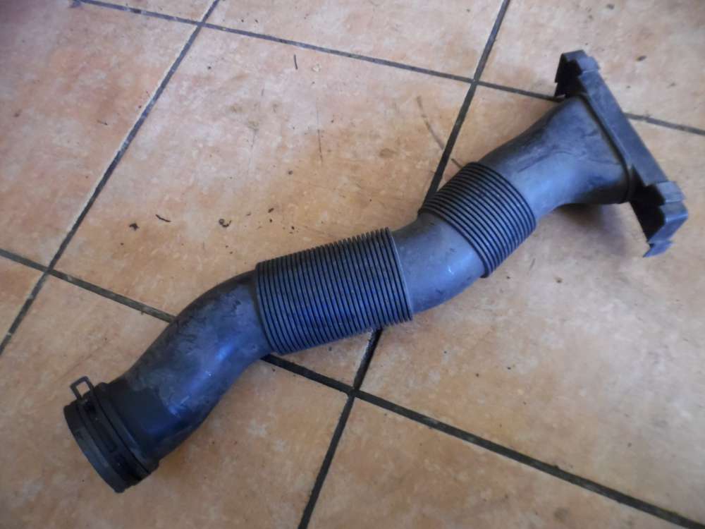 VW Golf VI Ansaugstutzen 1K0129618