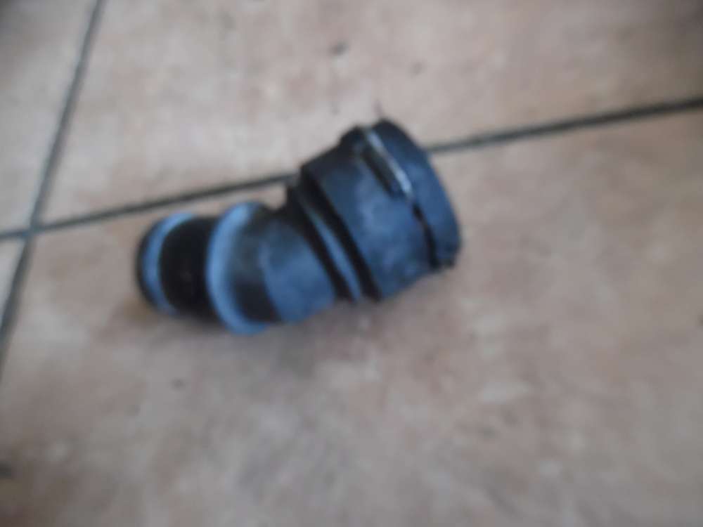 VW Golf VI K�hlmittelflansch 1J0121619