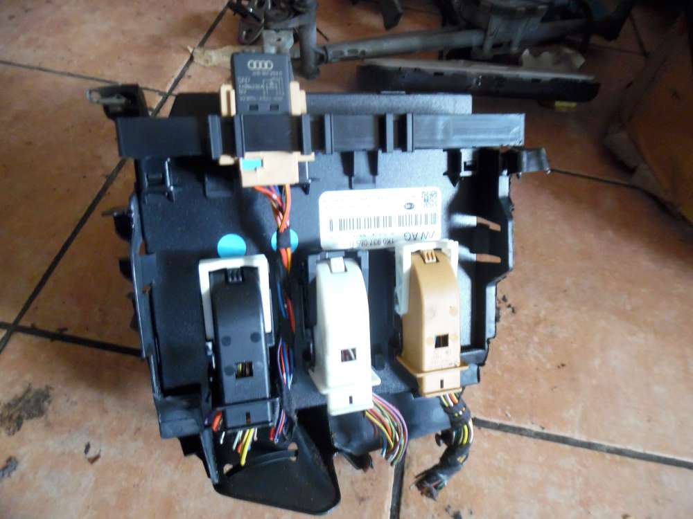 VW Golf VI Bordnetzsteuerger�t Steuerger�t 1K0937085D