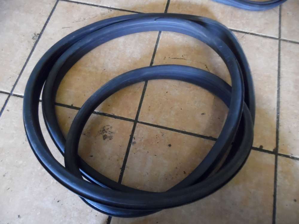 Opel Astra H 3-T�rer T�rdichtung Karosserie Vorne Links 
