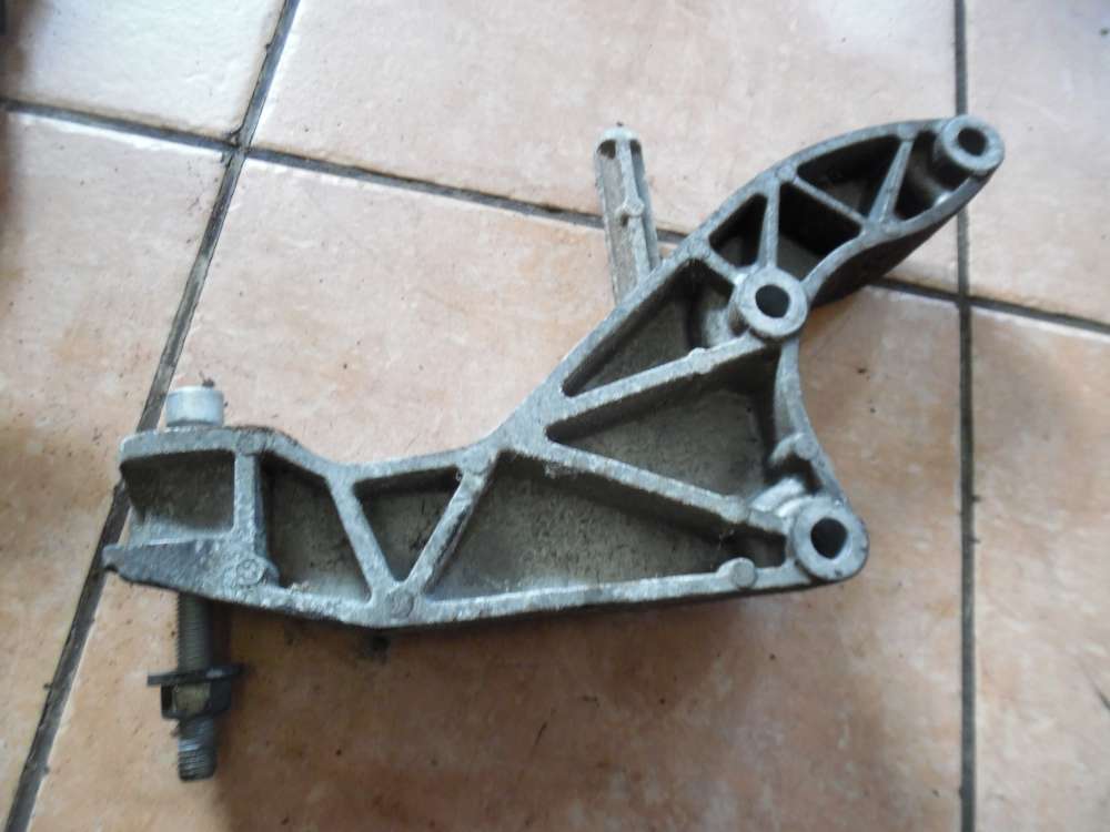 Opel Astra H 1.9 CDTI Getriebehalter 24459826
