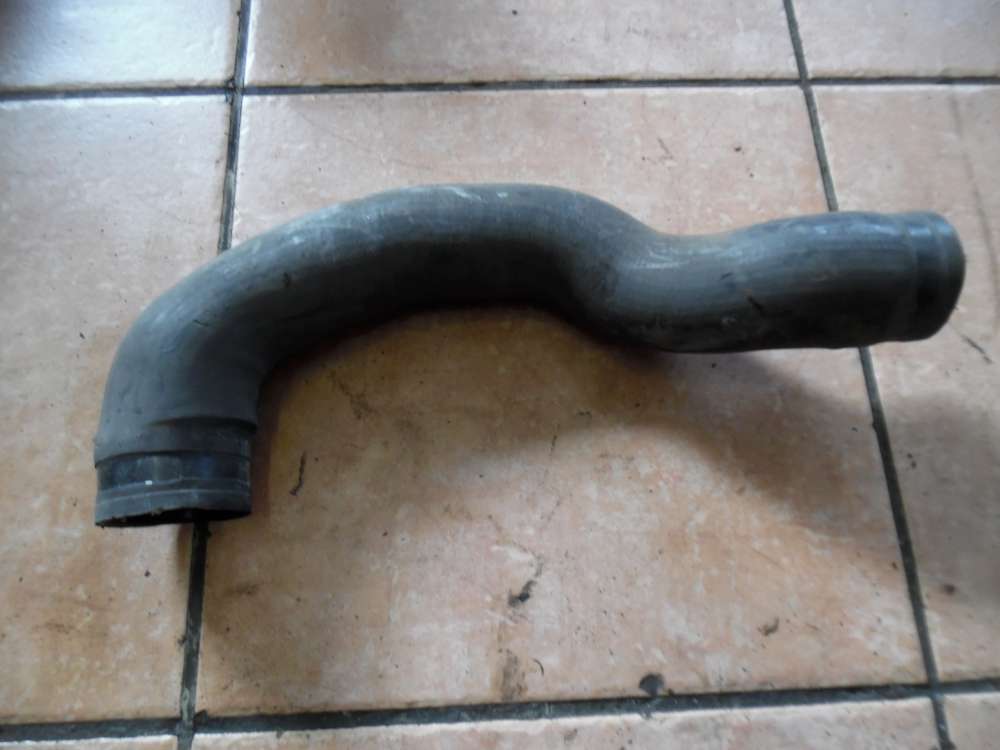 Opel Astra H 1.9 CDTI Ladeluftschlauch 55559224
